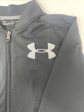 Under Armour Zip Up